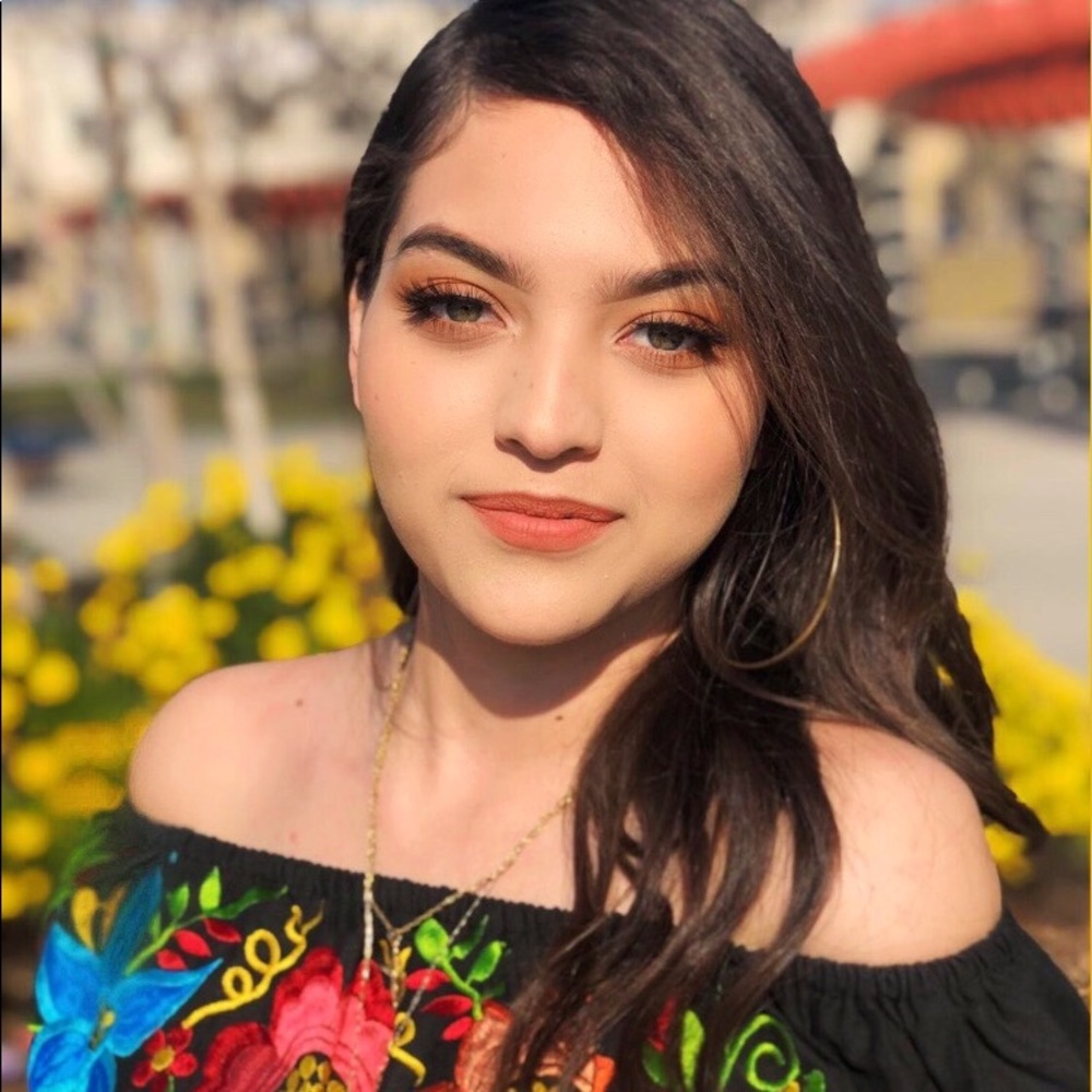 Meet your Posher, Jocelyn